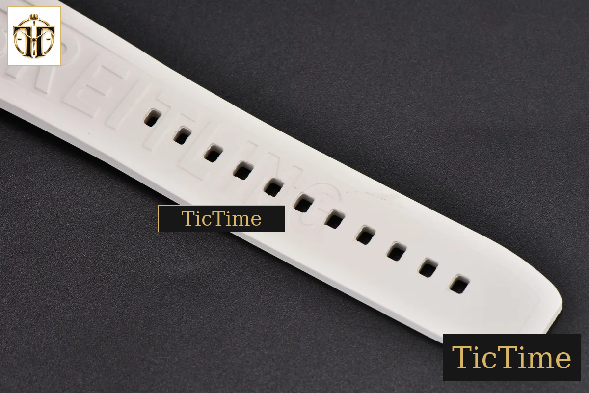 Endurance Pro 44mm OF White Chronometer Dial White Rubber Strap Swiss Quartz — foto 20