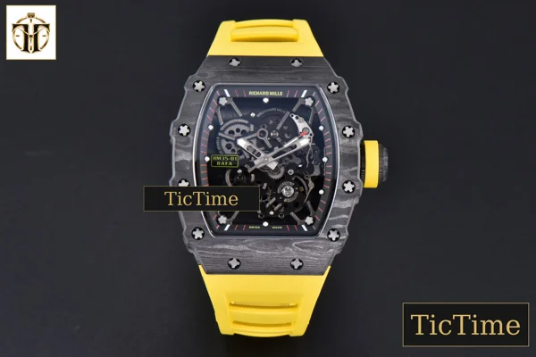 Foto frontal — RM035-02 42mm T+F Black Forged Carbon Skeleton Dial Yellow Crown Yellow Rubber Strap RMUL2