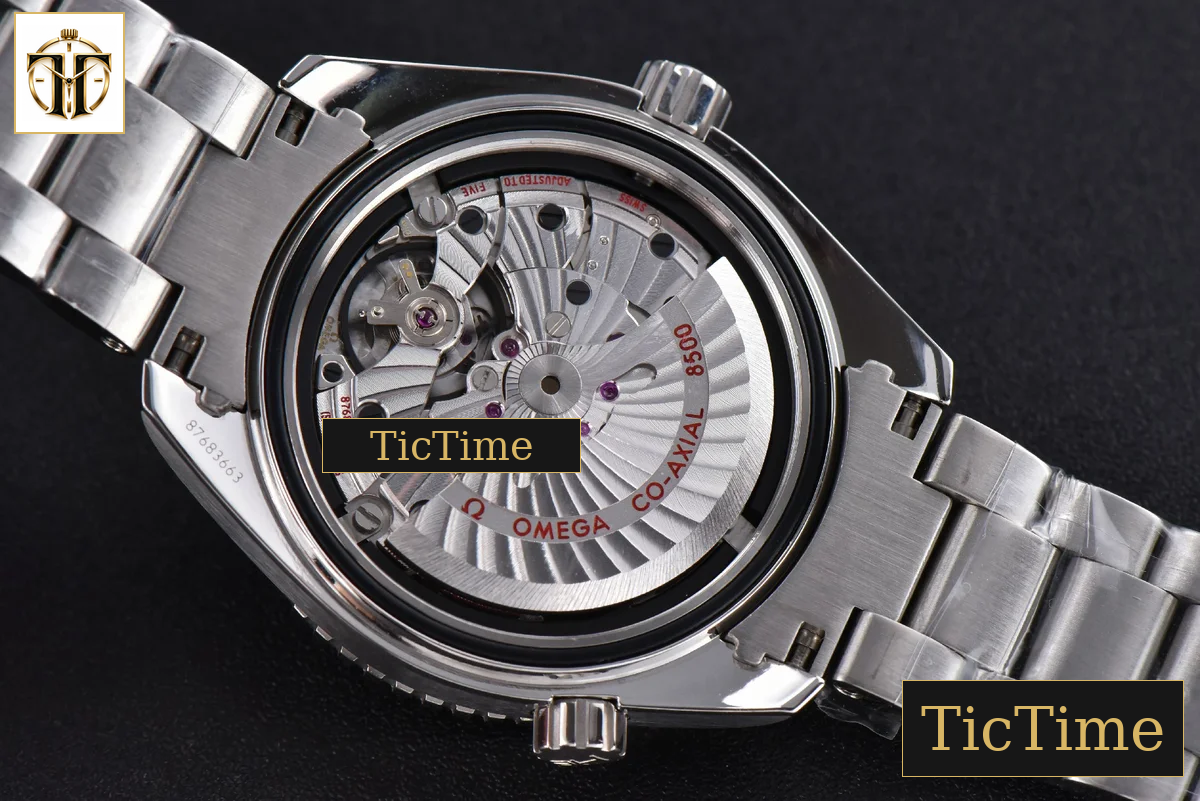 Planet Ocean 600m 42mm VSF Black Dial Orange Bezel SS Bracelet A8500 — foto 18