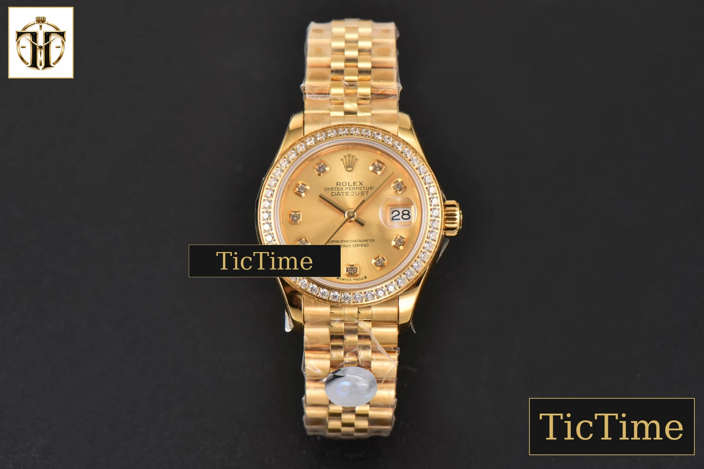Vista frontal — DateJust Ladies 28mm WF YG Diamond Gold Dial Diamond Marker Jubilee Bracelet A2236