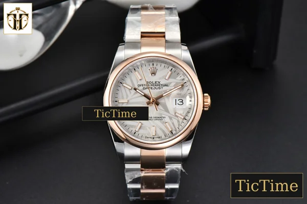 Foto frontal — Datejust 36mm BPF RG/SS Smooth Bezel Silver Plam Dial Oyster Bracelet A2824