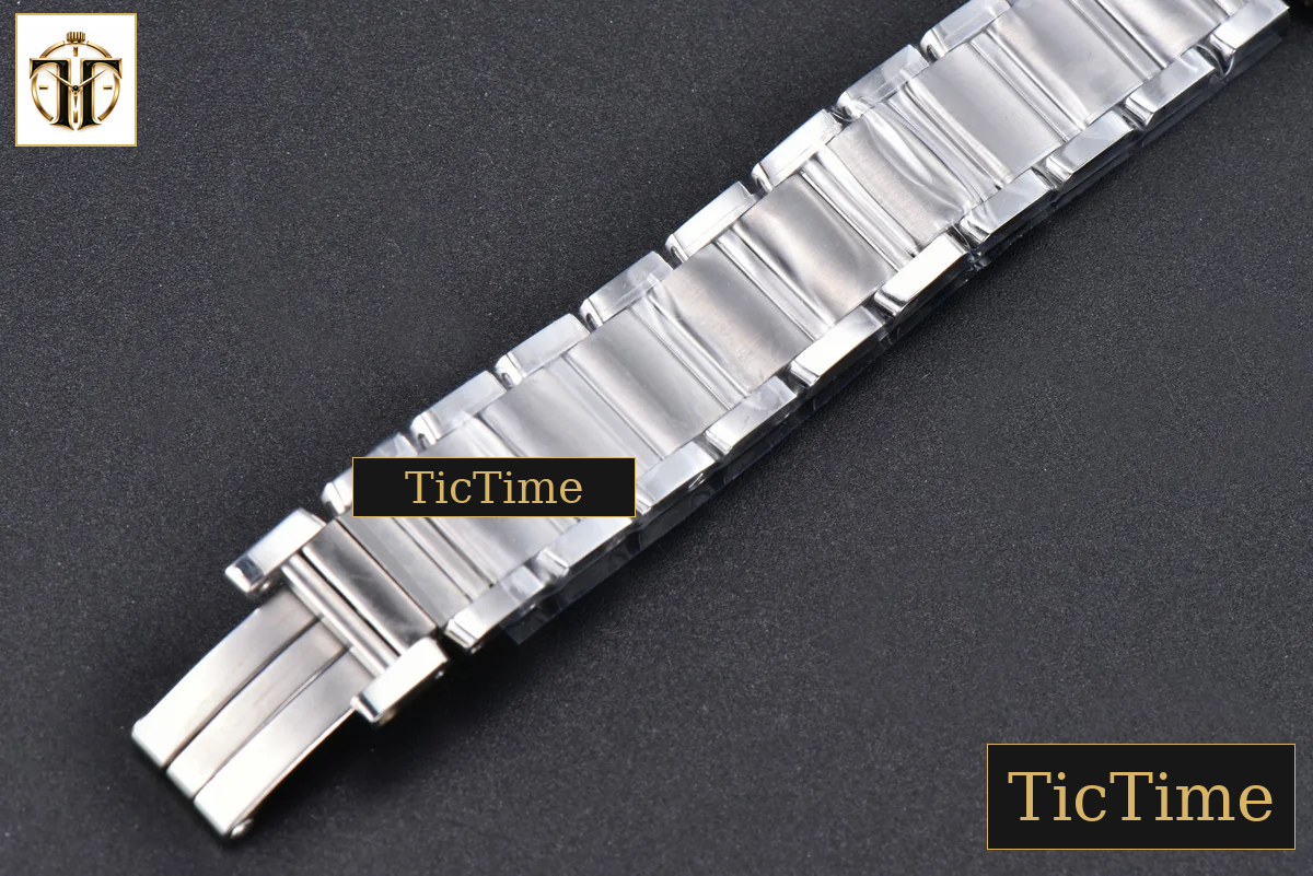 Tank Francaise Small 25.7mmx21.2mm 8848F Diamond Marker SS Bracelet Quartz — foto 18