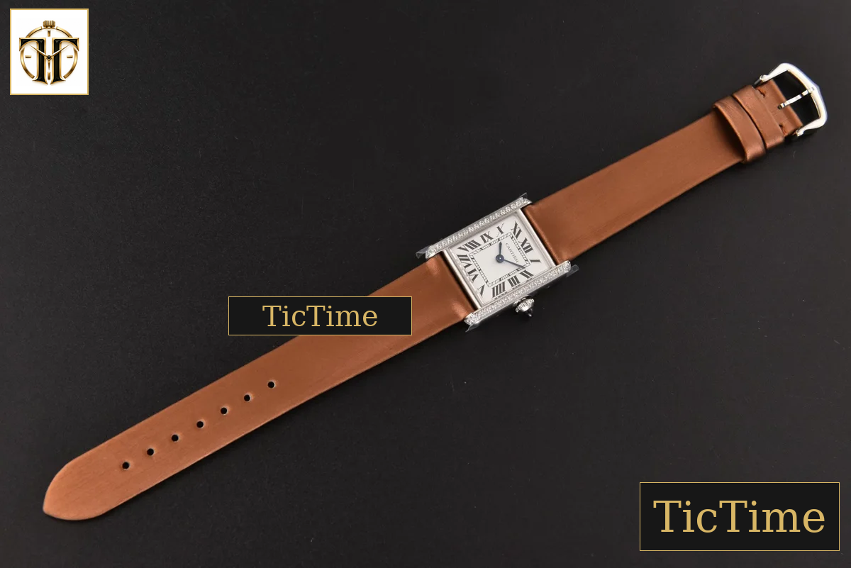 Tank Must Small 29.5×22mm K11F Diamond White Dial Brown Smooth Strap Quartz — foto 25