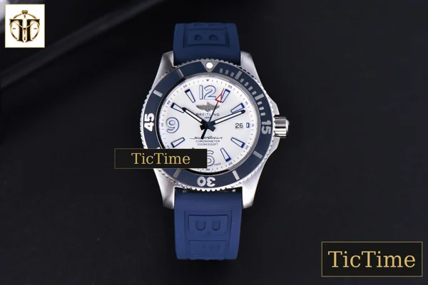 Foto frontal — Superocean Automatic 44mm TF Blue Dial Blue Rubber Strap A2824