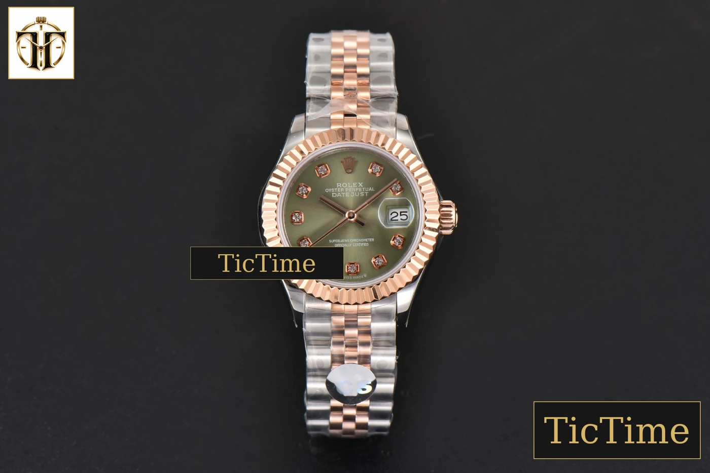 Vista frontal — DateJust Ladies 28mm WF RG/SS Green Dial Diamond Marker Jubilee Bracelet A2236