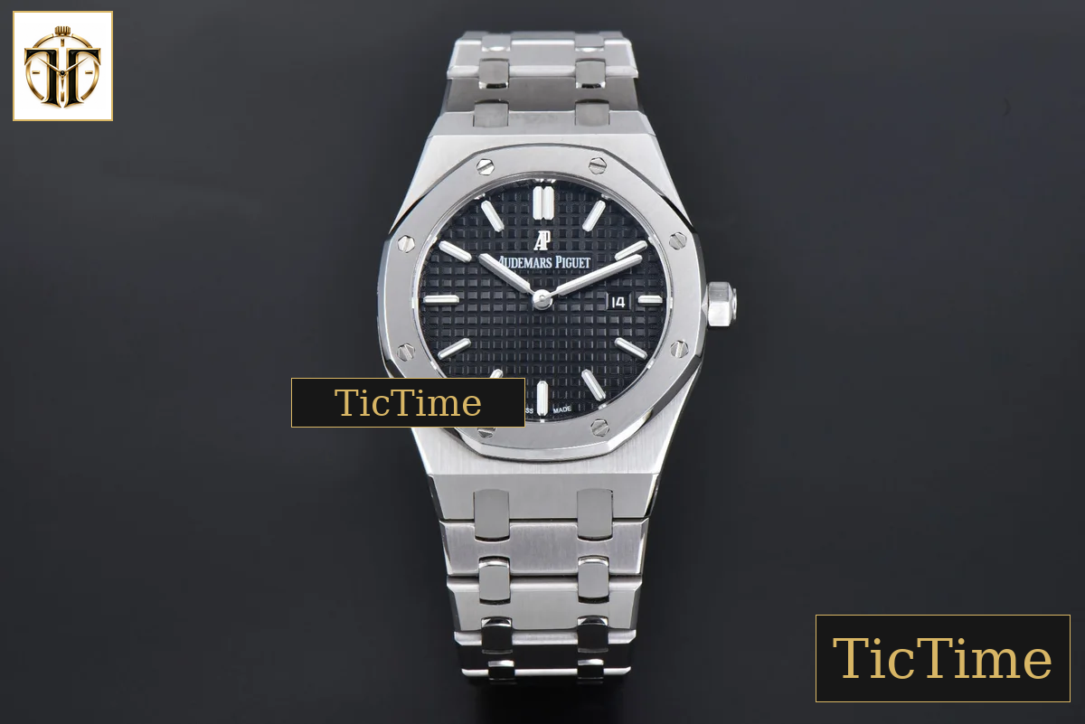 Royal Oak Ladies 67650ST 33mm V7F Black Dial SS Bracelet Quartz — foto 2