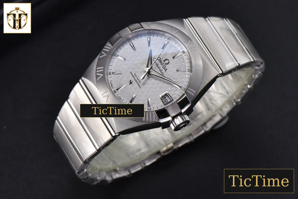 Constellation 38mm VSF White Textured Dial SS Bracelet A8500 — foto 4