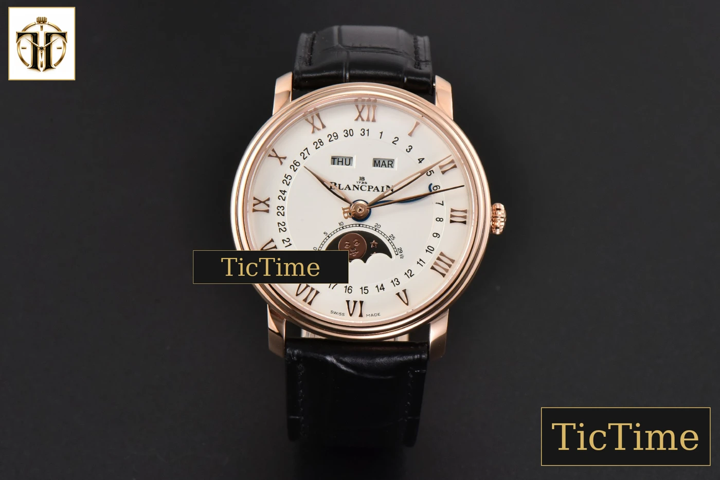 Vista frontal — Villeret Complicated Function 6654 40mm OMF RG White Dial Black Leather Strap V3 A6654