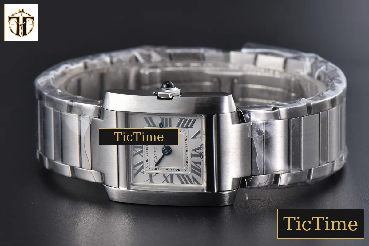 Tank Francaise Small 25.7mmx 21.2mm K11F SS Bracelet Quartz — foto 12
