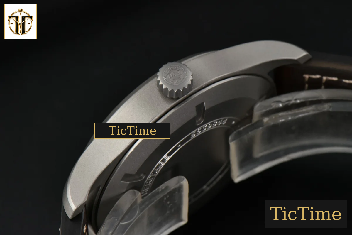 Mark XVIII IW327006 40mm V7F Titanium Black Dial Brown Leather Strap A2892 — foto 11