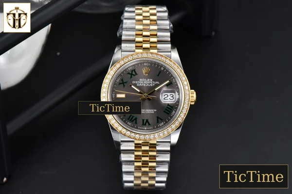 Foto frontal — DateJust 36mm BPF YG/SS Diamond Wimbledon Gray Dial Green Marker Jubilee Bracelet A2824