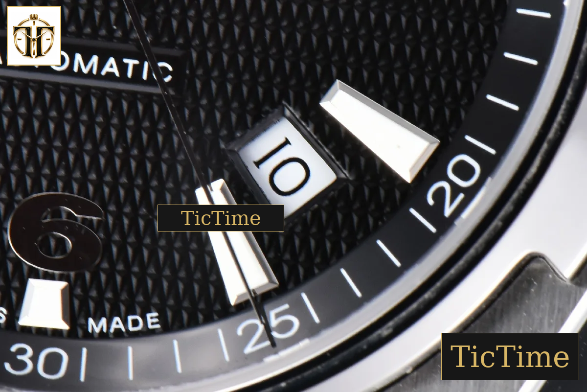 Overseas 47040 42mm PPF Black Dial Black Rubber Strap A1226 — foto 9