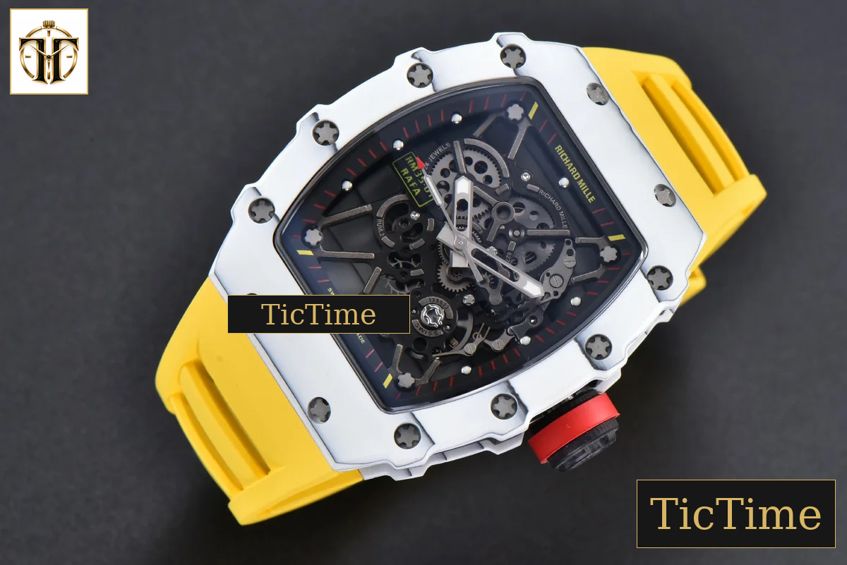 RM035-02 42mm T+F White Forged Carbon Skeleton Dial Red Crown Yellow Rubber Strap RMUL2 — foto 4