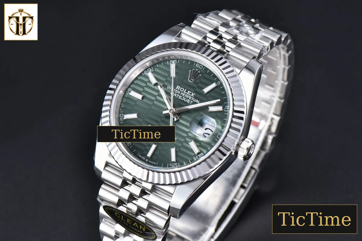 DateJust 126334 41mm Clean Factory Green Motif Dial Jubilee Bracelet VR3235 — foto 5