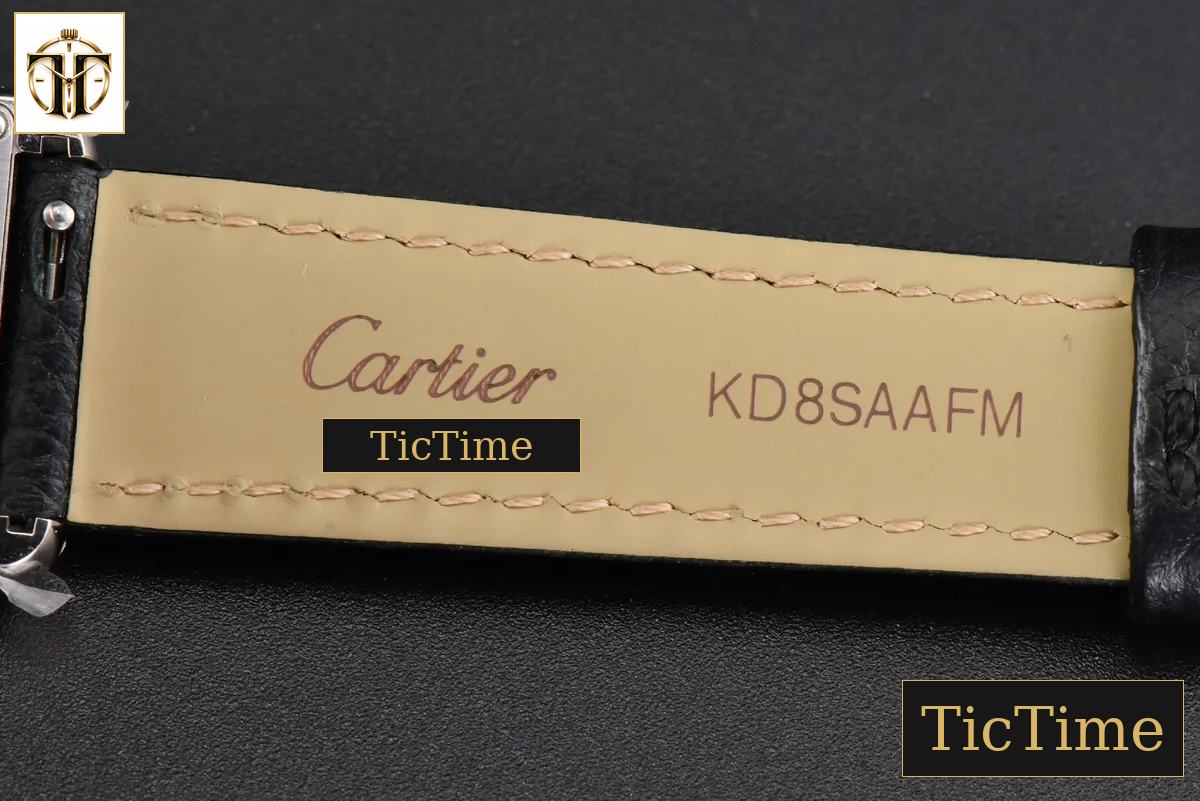 Tank Must Small 29.5×22mm K11F Diamond White Dial Litchi Grained Smooth Strap Quartz — foto 23