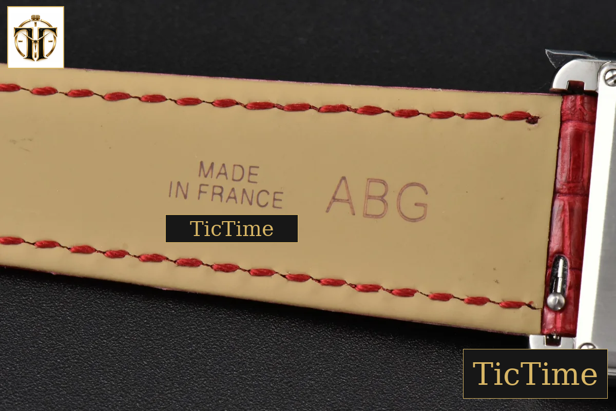 Tank Must Large 33.7×25.5mm K11F White Dial Red Croc Texture Strap Quartz — foto 25