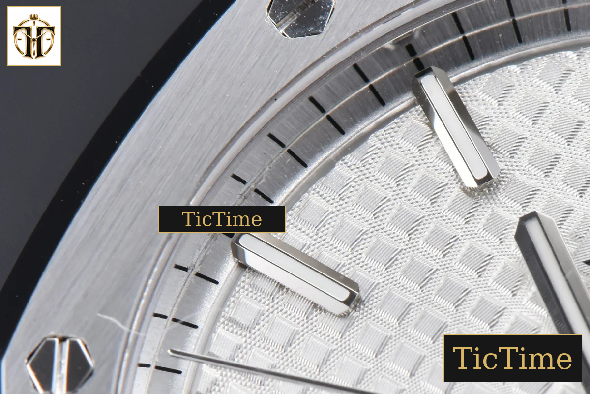 Royal Oak 15500 41mm APSF White Textured Dial SS Bracelet V2 A4302 — foto 7