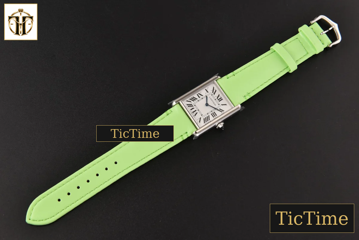 Tank Must Large 33.7×25.5mm K11F White Dial Green Smooth Calf Strap Quartz — foto 27