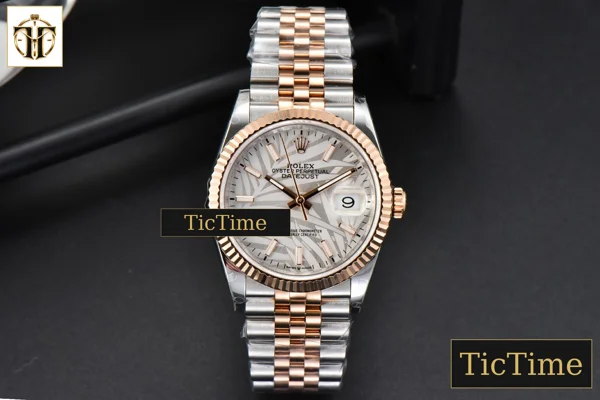 Foto frontal — DateJust 36mm BPF RG/SS Fluted Bezel Silver Plam Dial Jubilee Bracelet A2824