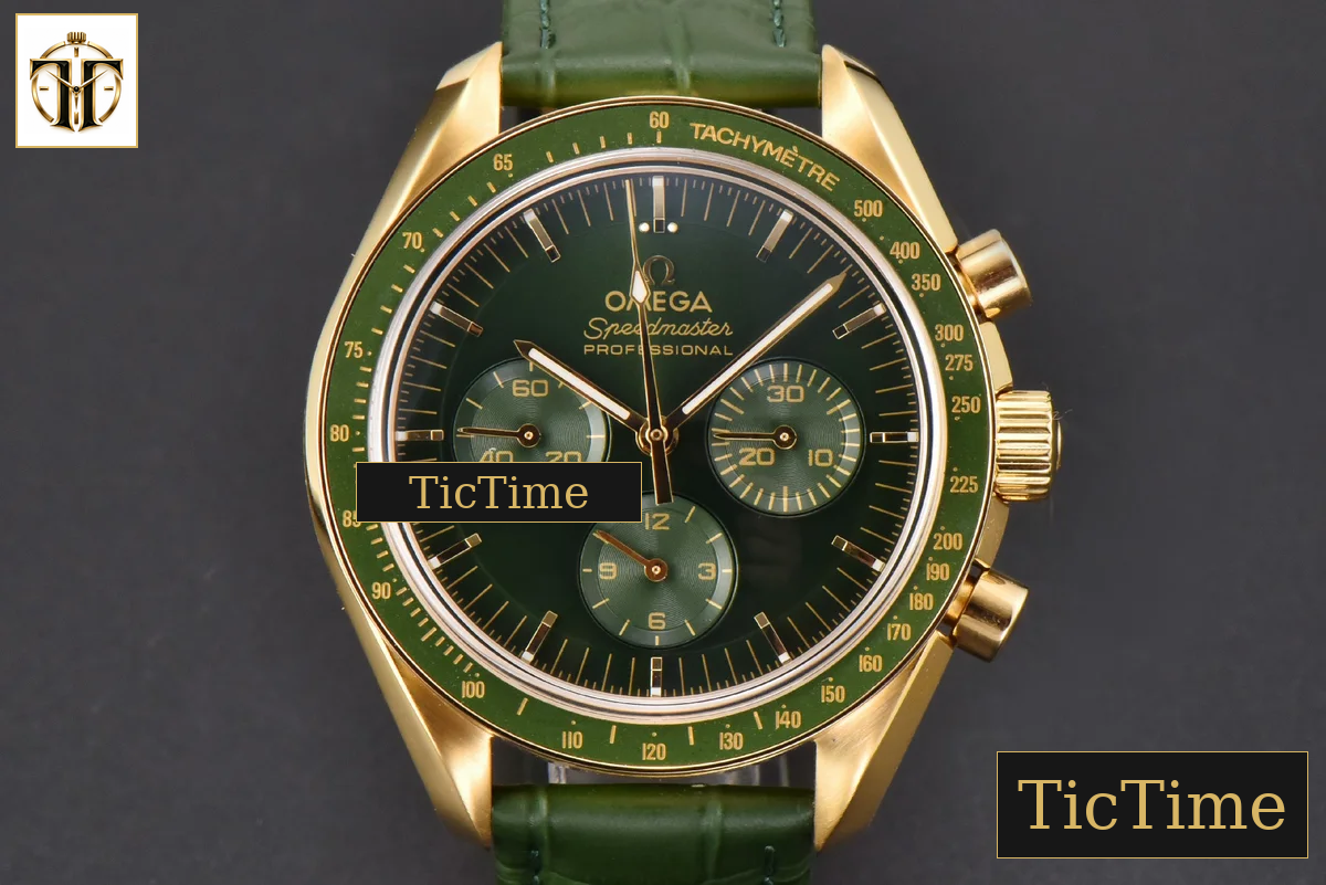 Speedmaster Moonwatch 42.5mm V6SF YG/Green Dial Green Rubber Strap Manual Chrono — foto 2