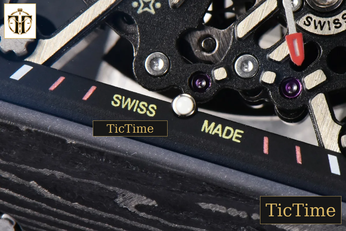 RM035-02 42mm T+F Black Forged Carbon Skeleton Dial Red Crown White Rubber Strap RMUL2 — foto 8