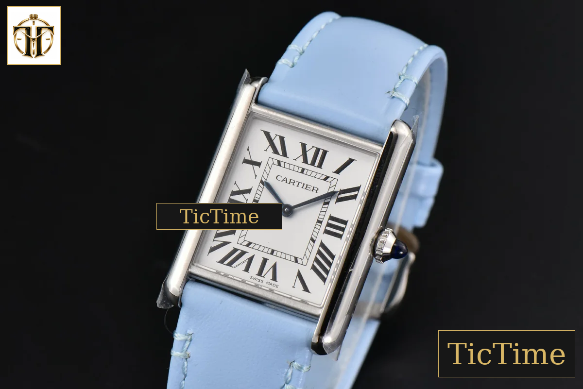 Tank Must Large 33.7×25.5mm K11F White Dial Blue Smooth Calf Strap Quartz — foto 4