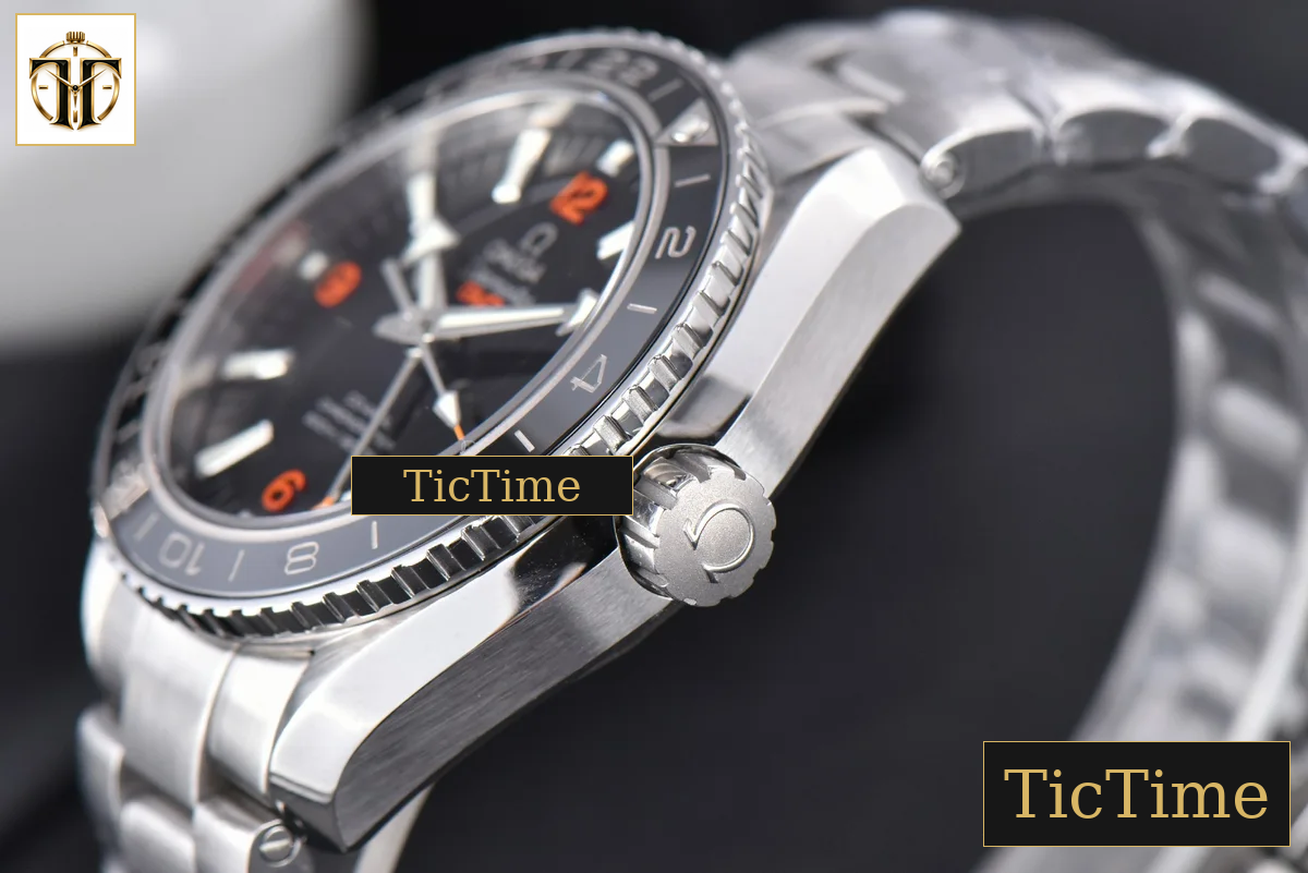 Planet Ocean 600m GMT 43.5mm VSF Black Dial Orange Marker SS Bracelet A8906 — foto 12