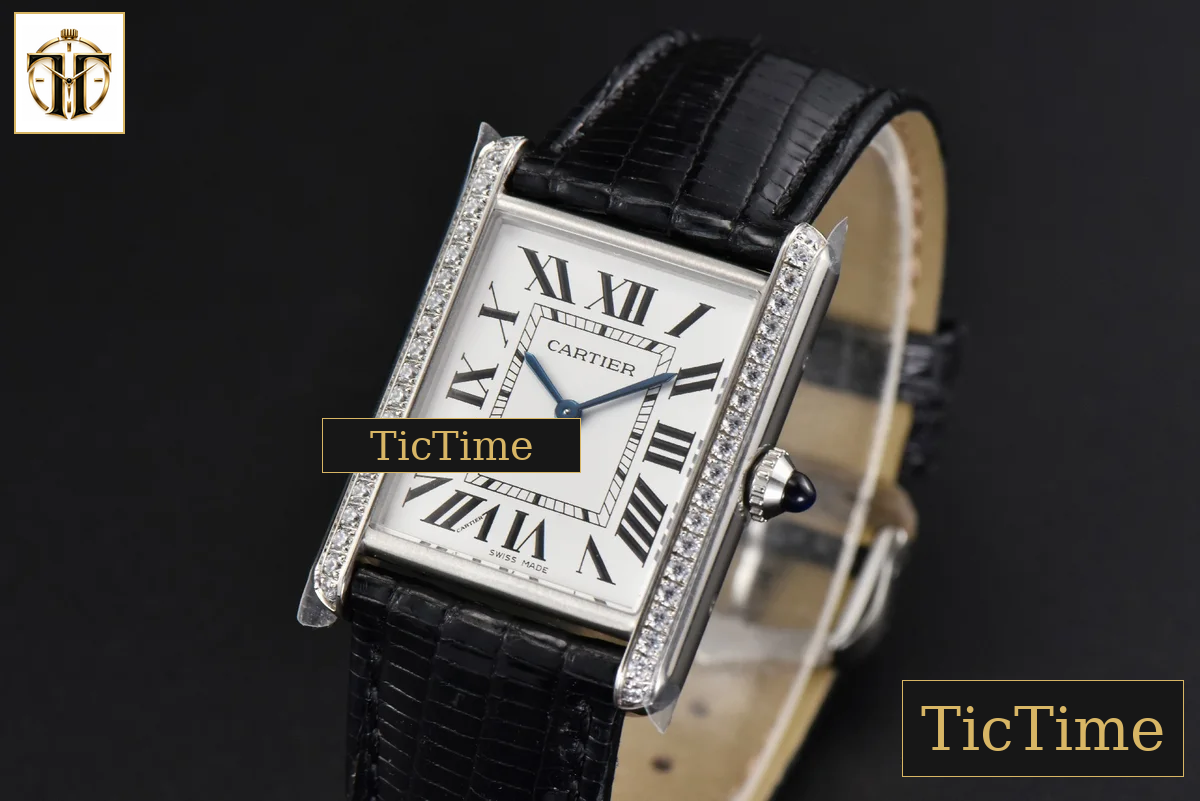 Tank Must Large 33.7×25.5mm K11F Diamond White Dial Black Croc Strap Quartz — foto 4