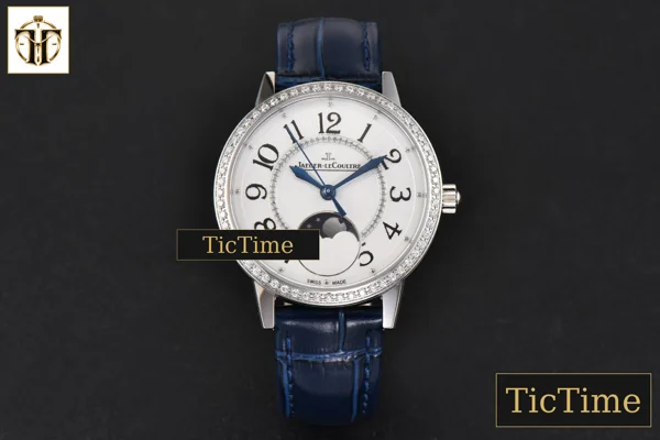 Foto frontal — Rendez-Vous Moon 34mm GF Diamond White Textured Dial Blue Leather Strap A935