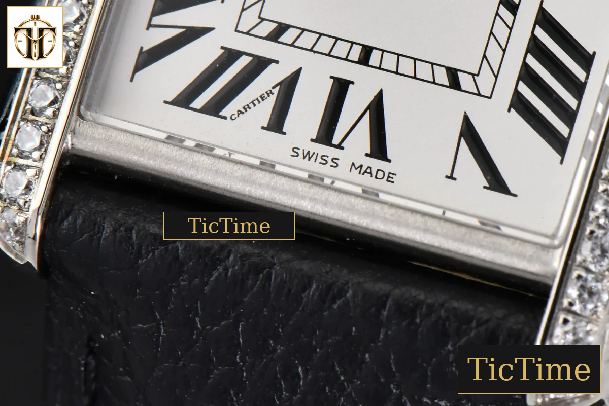 Tank Must Large 33.7×25.5mm K11F Diamond White Dial Black Litchi Grained Strap Quartz — foto 7