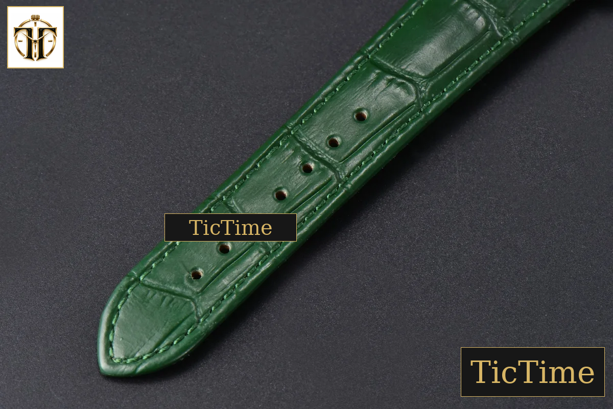 Tank Must Large 33.7×25.5mm K11F Diamond Bezel Green Dial Green Leather Strap Quartz — foto 19