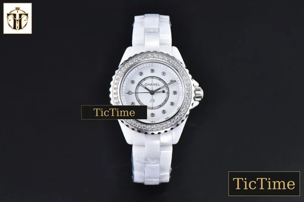 Foto frontal — J12 38mm XF White Ceramic White Dial Diamond Marker Ceramic Bracelet 9015