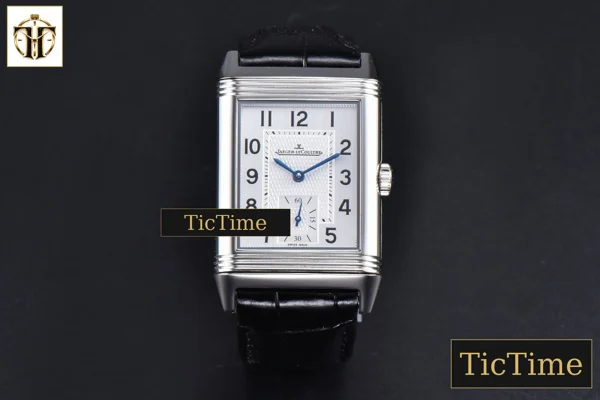 Foto frontal — Master Reverso Tribute Small Seconds 30x47mm MGF White Square Dial Black Leather Strap A854A