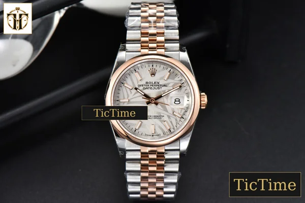 Foto frontal — DateJust 36mm BPF RG/SS Smooth Bezel Silver Plam Dial Jubilee Bracelet A2824