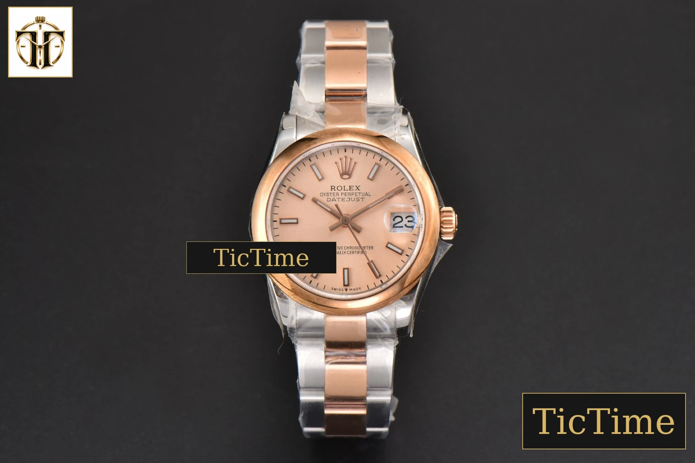 Vista frontal — DateJust Ladies 904L 31mm WF RG/SS Smooth RG Dial Roma Marker Oyster Bracelet A2671