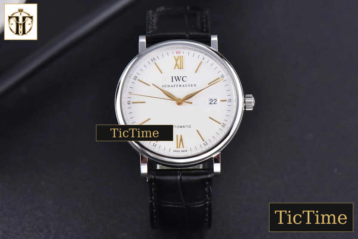 Portofino ‘150 Years’ 40mm V7F White Dial YG Markers Black Leather Strap / A2892 — foto 2