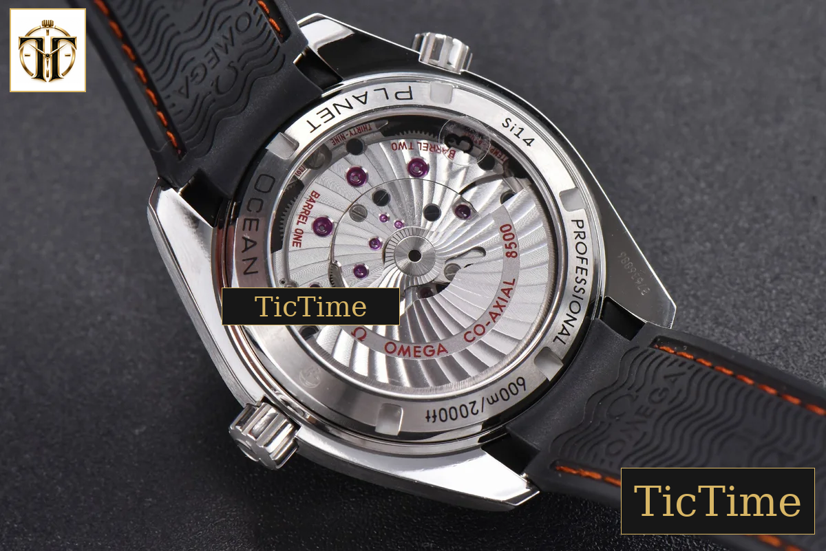 Planet Ocean 600m 42mm VSF Black Dial Orange Marker Rubber Strap A8500 — foto 15