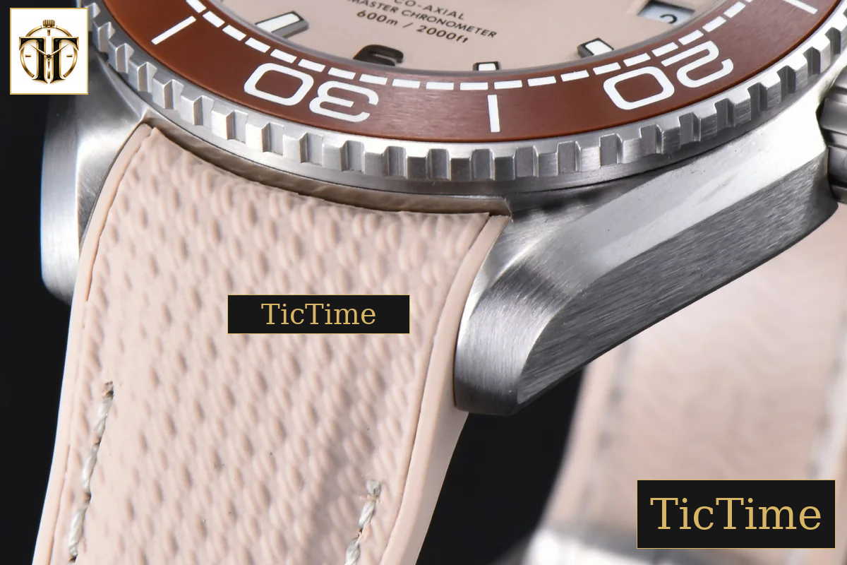 Planet Ocean 43.5mm VSF Brown Salmon Dial Rubber Strap A8900 — foto 11