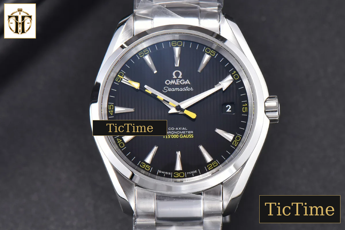 Aqua Terra 150M 41mm VSF Black Textured Dial Bumble Bee SS Bracelet A8500 — foto 3
