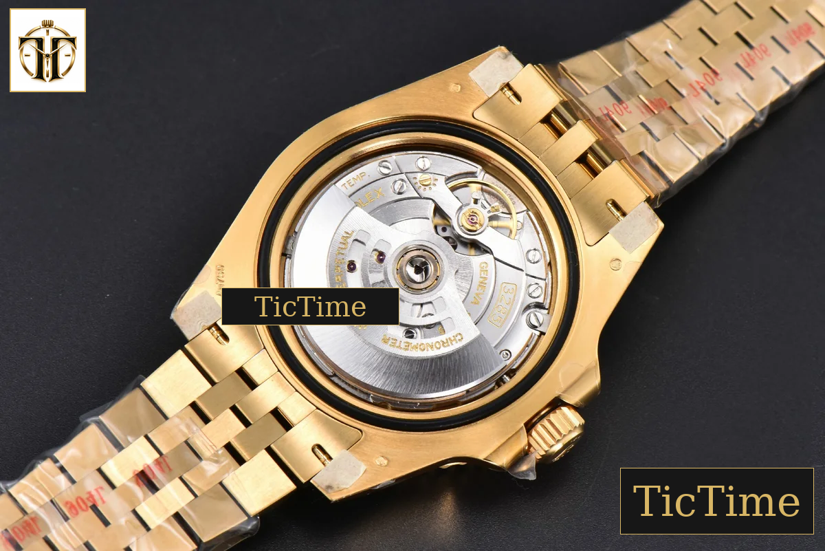 GMT Master II 126718 40mm Clean Factory YG Black/Gray Bezel Black Dial Jubilee Bracelet DD3285 — foto 24