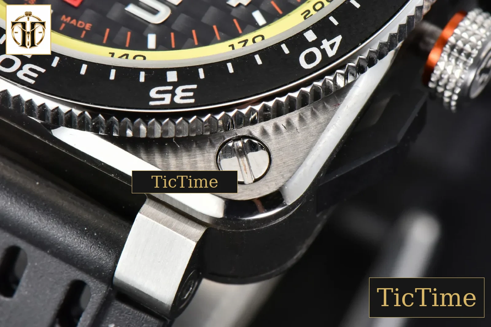 Vintage 03-94 Chronograph 42mm BRF Stainless steel Black Rubber Strap — foto 11