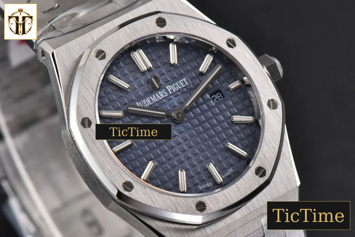 Royal Oak Ladies 33mm 8F Blue Dial SS Bracelet Swiss Quartz — foto 13