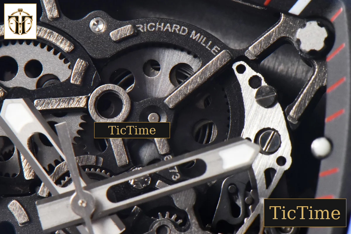 RM035-02 42mm T+F Black Forged Carbon Skeleton Dial Red Crown Red Rubber Strap RMUL2 — foto 7