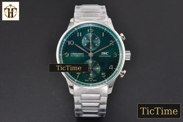 Foto frontal — Portuguese Chrono IW3716 41mm RSF Green Dial SS Bracelet A7750