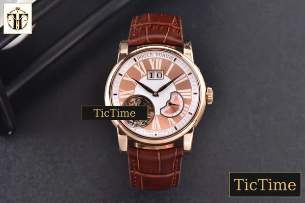 Foto frontal — Hommage Flying Tourbillon RDDBHO0568 43mm JBF RG White/RG Dial Brown Croc Leather Strap