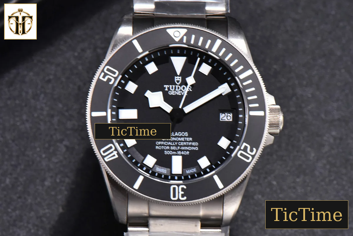 Pelagos 42mm ZF Black Gray Titanium Bracelet A2824 — foto 2
