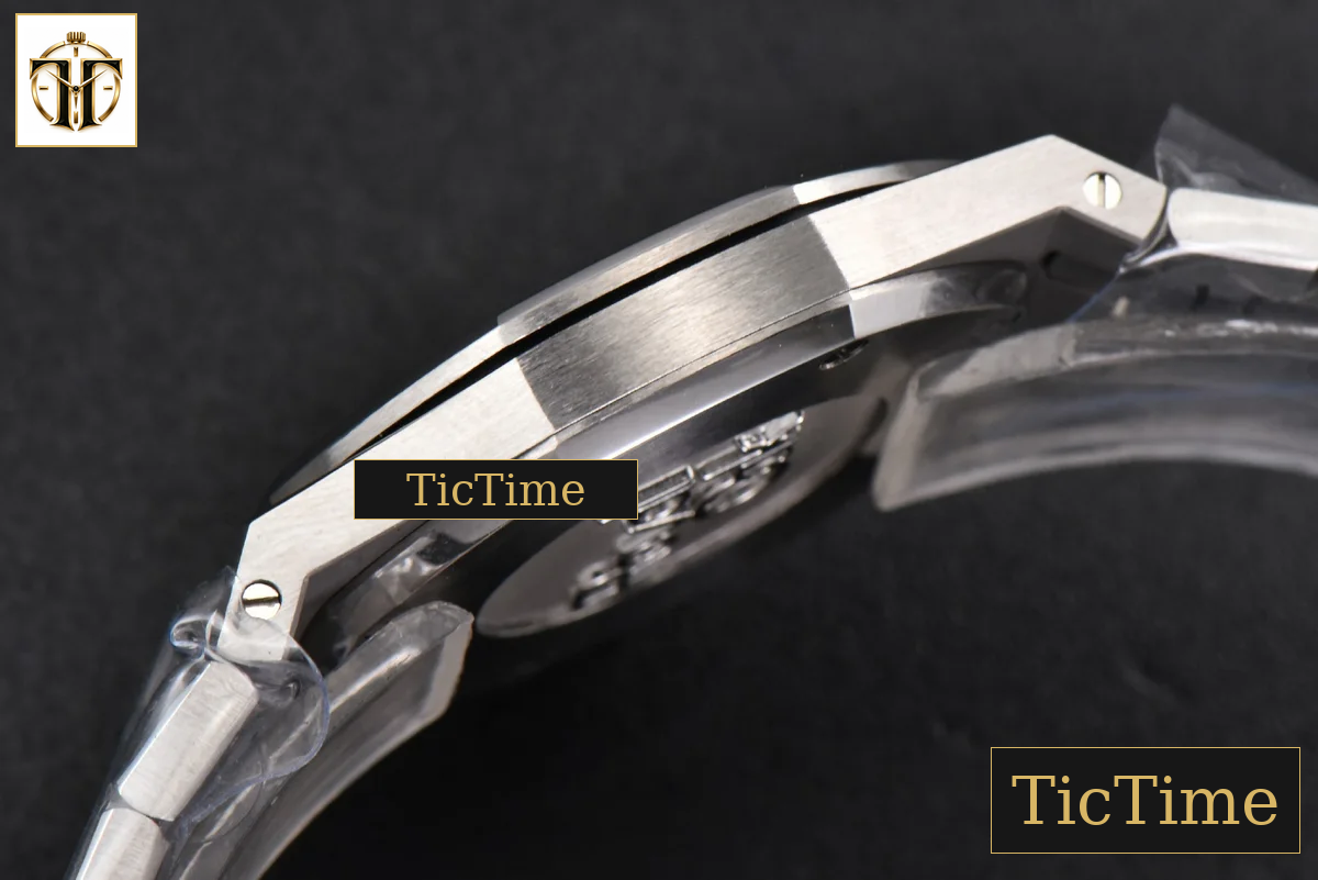 Royal Oak Ladies 33mm 8F White Dial SS Bracelet Swiss Quartz — foto 16