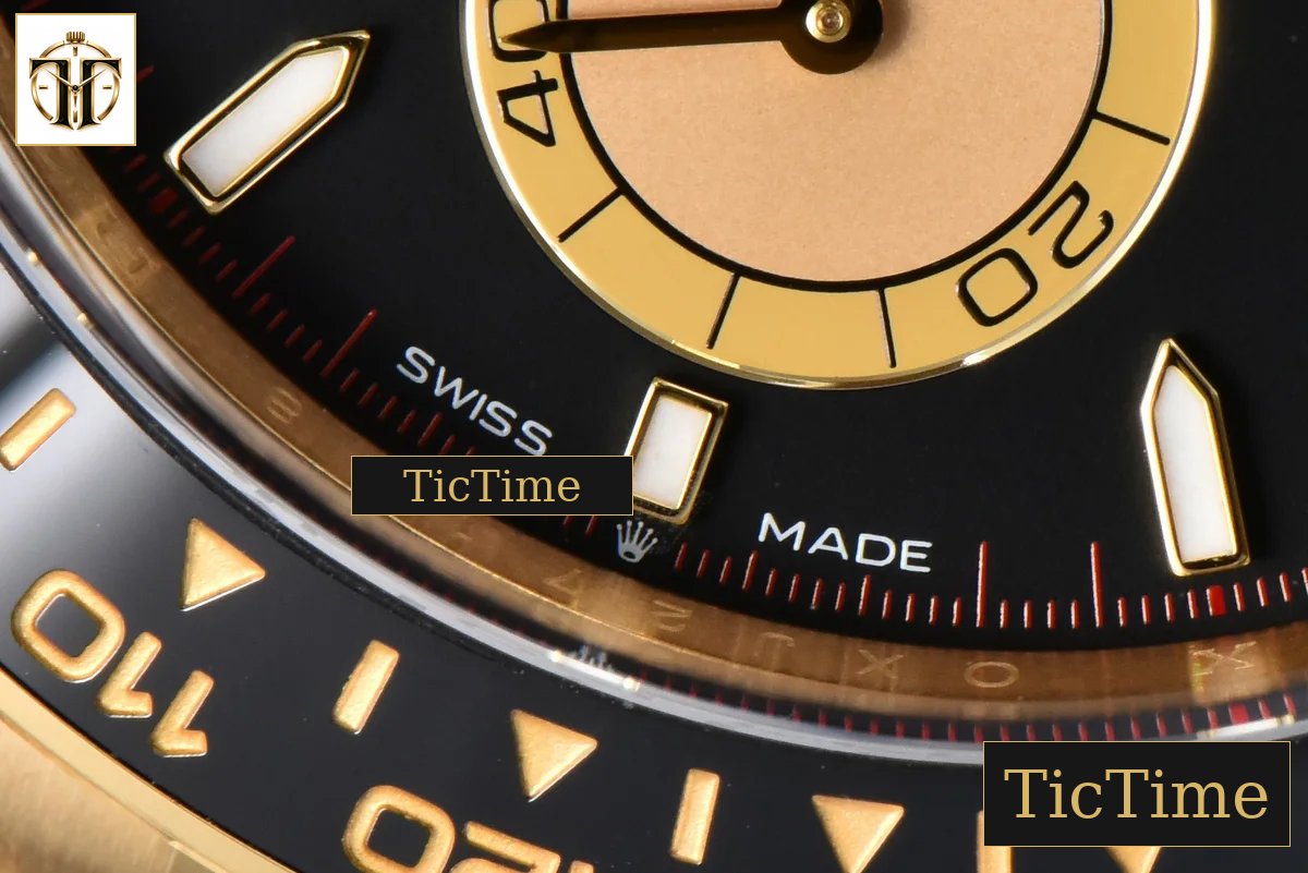 Daytona Oyster Cosmograph 126518 40mm Clean Factory YG Black Dial YG Subdial Black Oysterflex Strap DD431 — foto 9
