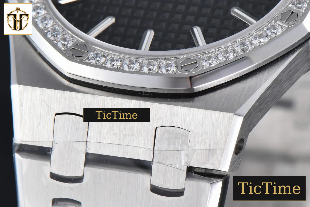Royal Oak Ladies 67651ST 33mm ZF SS Diamond Black Dial SS Bracelet Quartz — foto 10