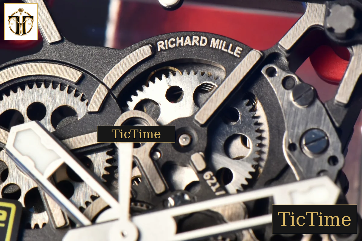 NTPT RM035-02 ZF Red Skeleton Dial Red Rubber Strap RMAL1 — foto 6
